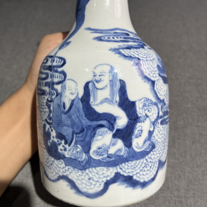 清晚期青花和合二仙摇铃尊 - 图6
