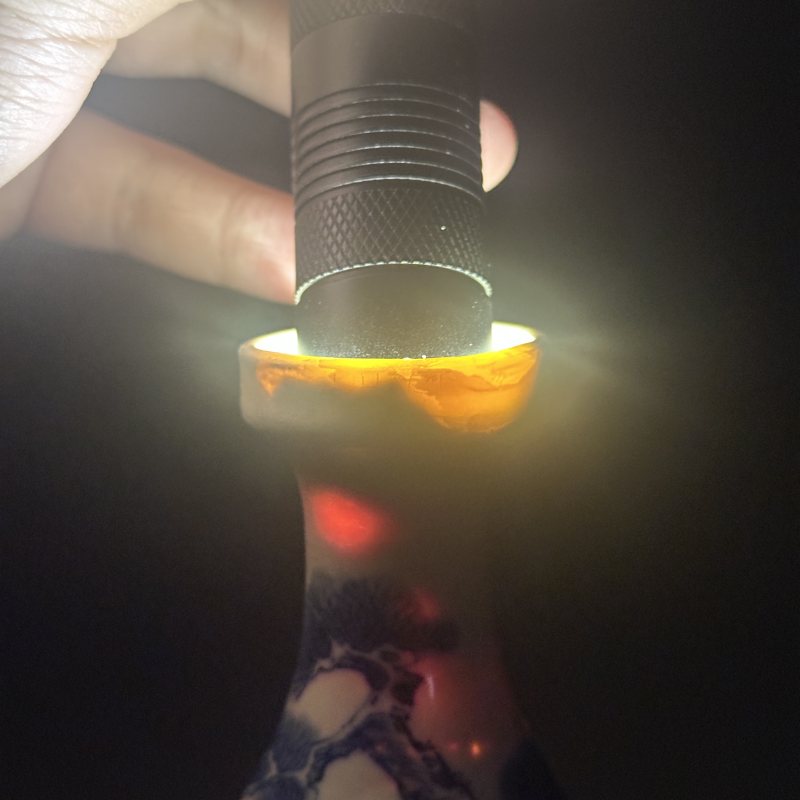 清中期 青花煨瓷陶渊明爱菊图盘口琵琶瓶 - 图8