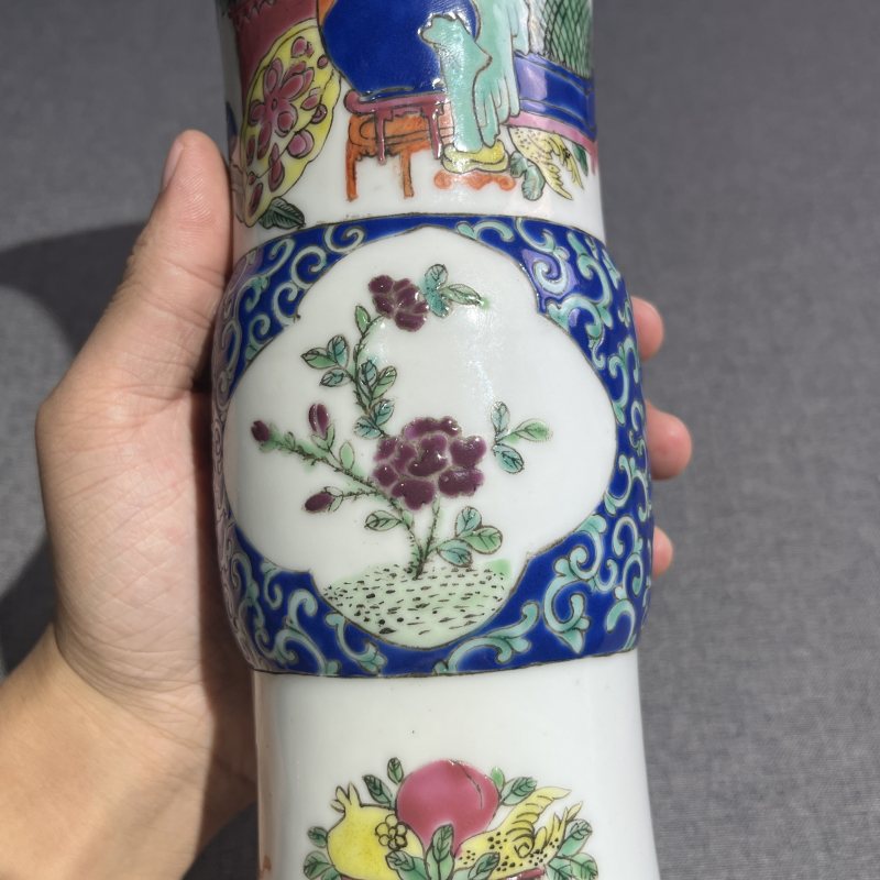 民国粉彩博古花卉花觚 - 图5