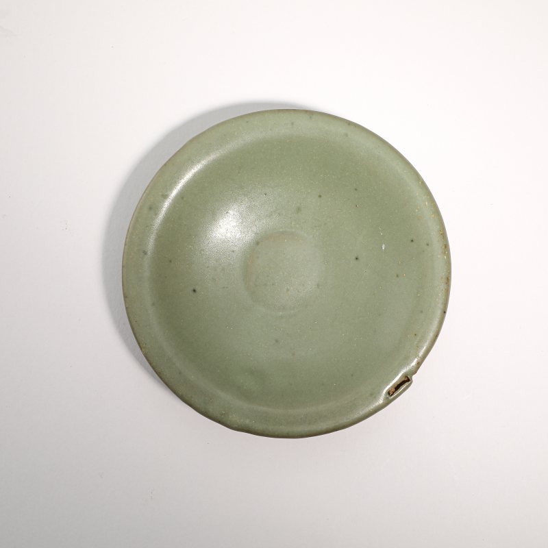 明 豆青釉小盘