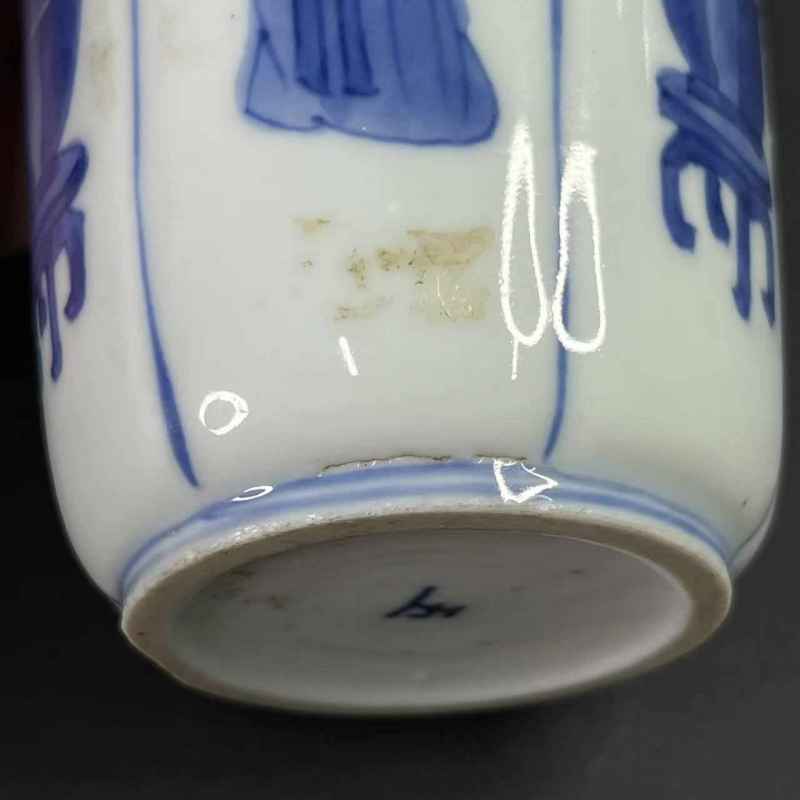 清康熙 青花开窗花神图瓶 - 图13