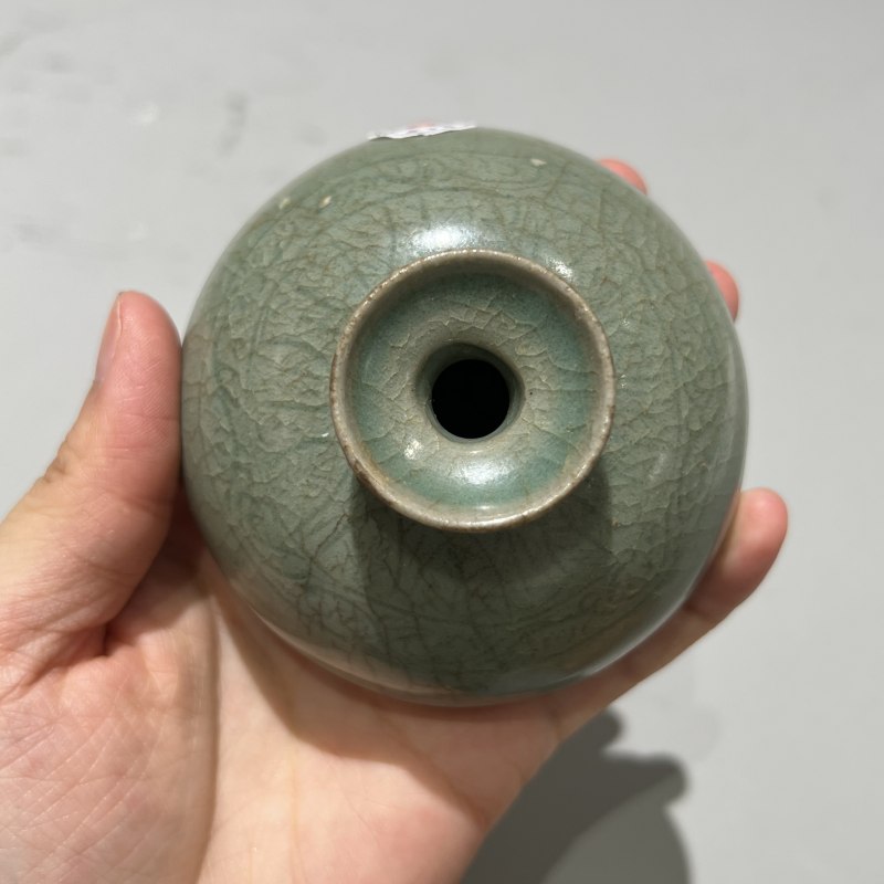 明代 高丽翡色青釉暗刻花卉纹油壶 - 图10