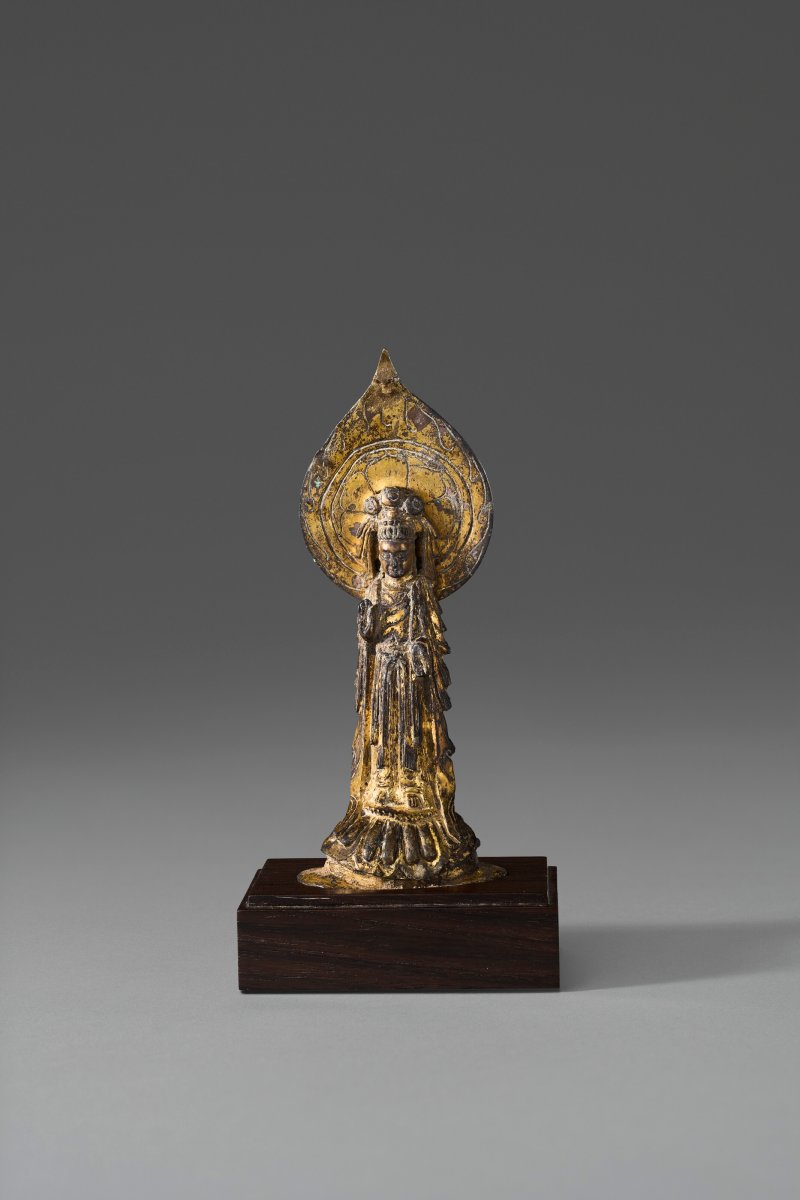 東魏/北周 六世紀中葉 鎏金銅菩薩立像  EASTERN WEI-NORTHERN ZHOU DYNASTY, MID-6TH CENTURY - 图1