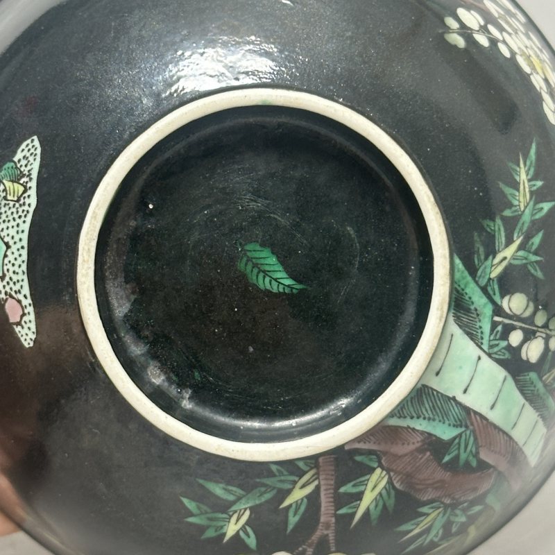 清晚期 墨地素三彩花卉纹碗 - 图7