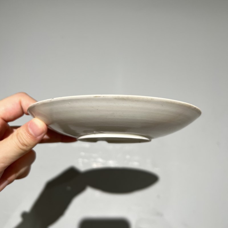 明代 白釉龙纹盘 - 图5