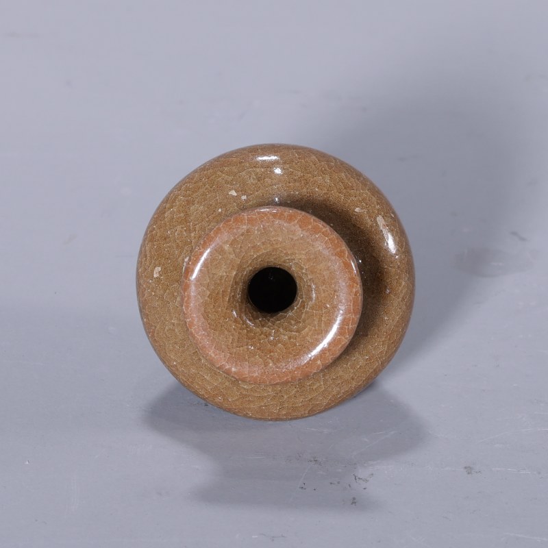 明代 龙泉窑米黄釉小瓶 - 图2