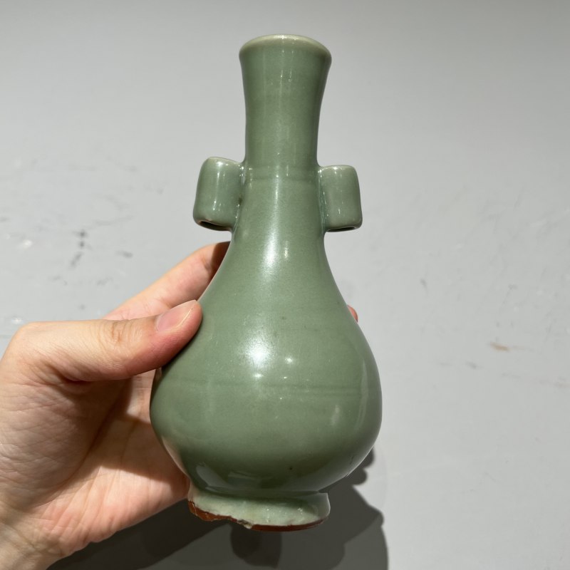 明代 龙泉窑梅子青釉贯耳瓶 - 图7
