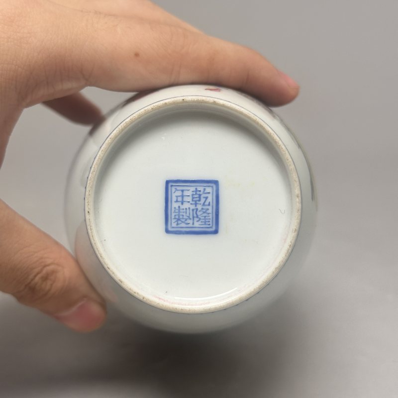 民国 粉彩仕女婴戏图瓶一对 - 图6