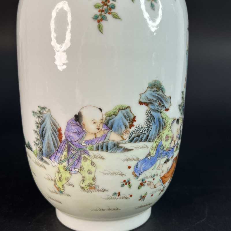 民国 粉彩婴戏纹瓶 - 图5