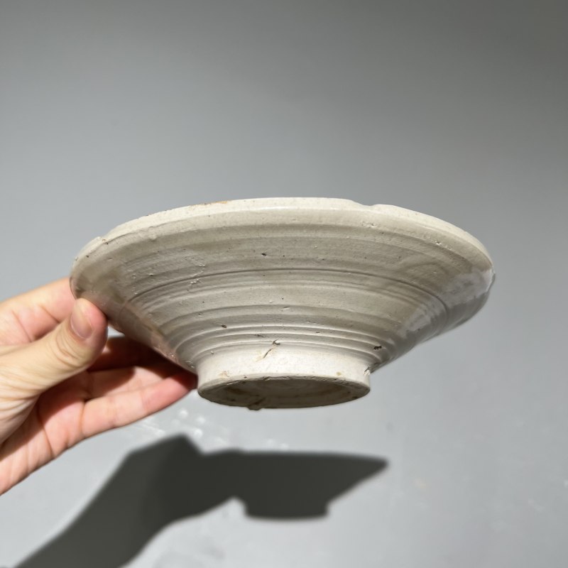 明代 白釉花口盘 - 图6