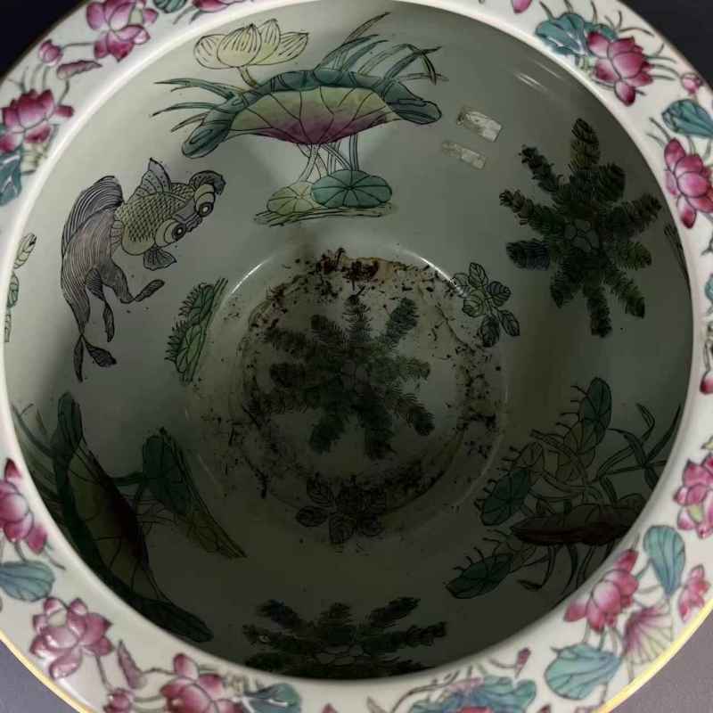 清 粉彩荷塘清趣纹缸 - 图6