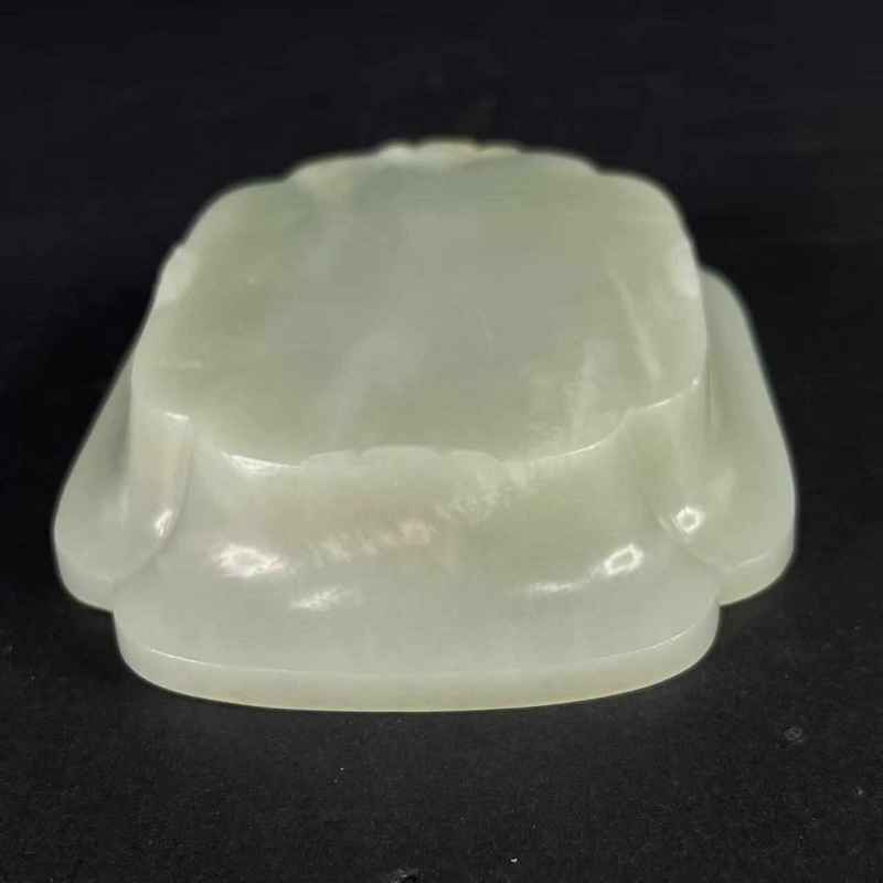 清早期 白玉龙纹海棠形笔洗 - 图9