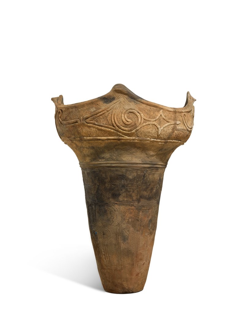 A flame-style deep vessel, Middle Jomon period, BC 3000 – 2000 | 深鉢形土器　縄文時代中期　紀元前3000～紀元前2000年 - 图1