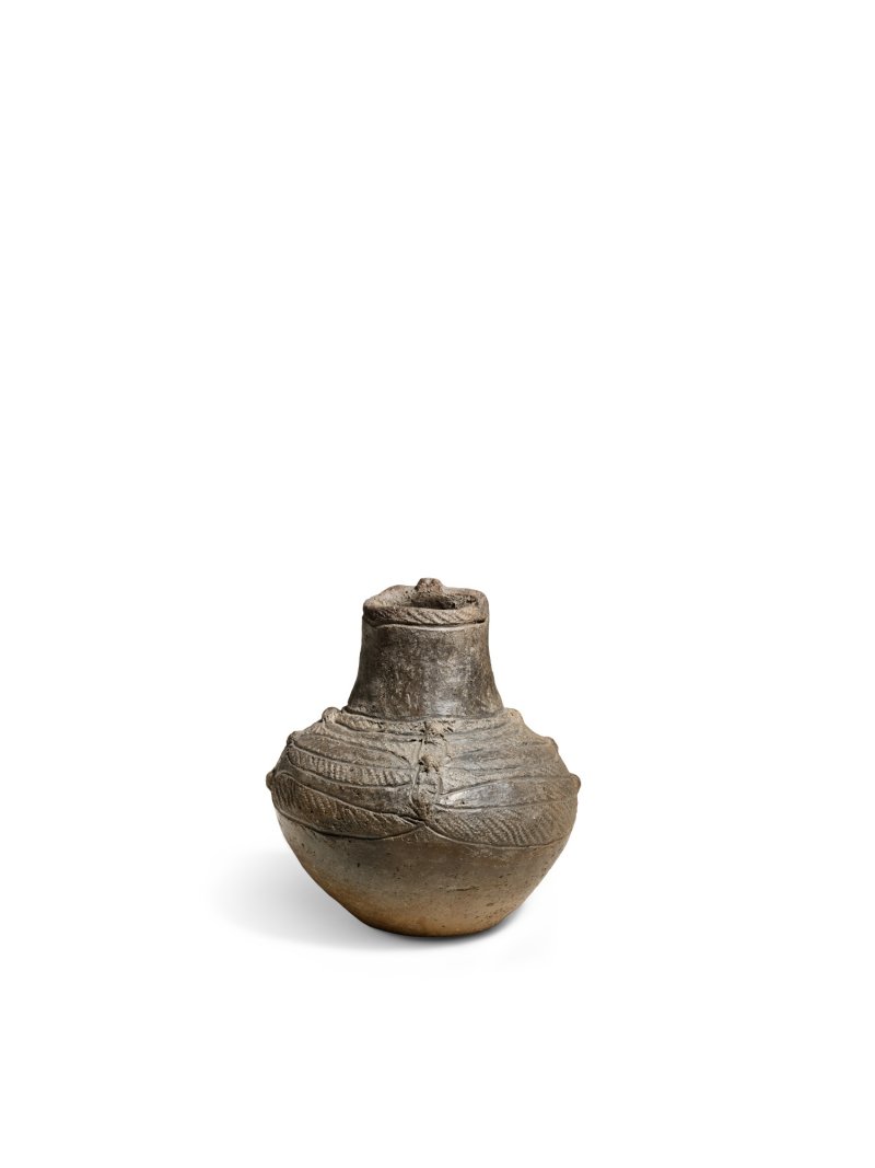 An earthenware jar modelled with a human face, Late Jomon period, 2000 – 1000 BCE | 顔面装飾付壺形土器　縄文時代後期　紀元前2000～紀元前1000年 - 图3