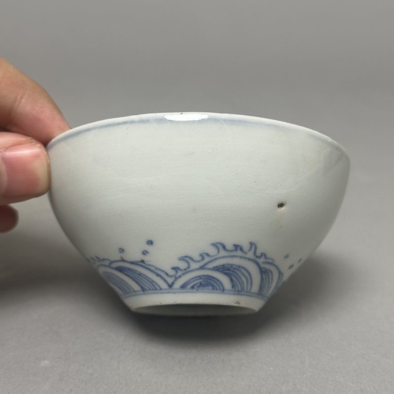 清雍正 青花双龙赶珠纹茶圆 - 图3
