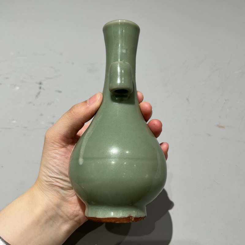 明代 龙泉窑梅子青釉贯耳瓶 - 图11