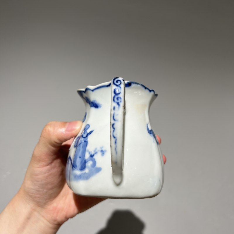 清代 青花人物纹公道杯 - 图7