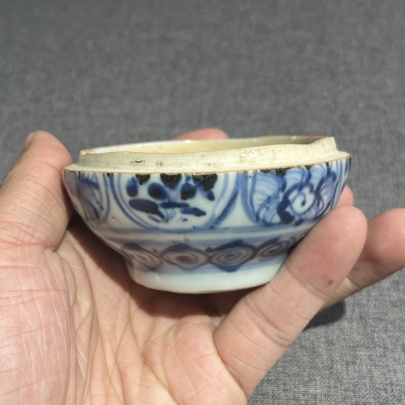明青花花卉南瓜形盖盒 - 图11