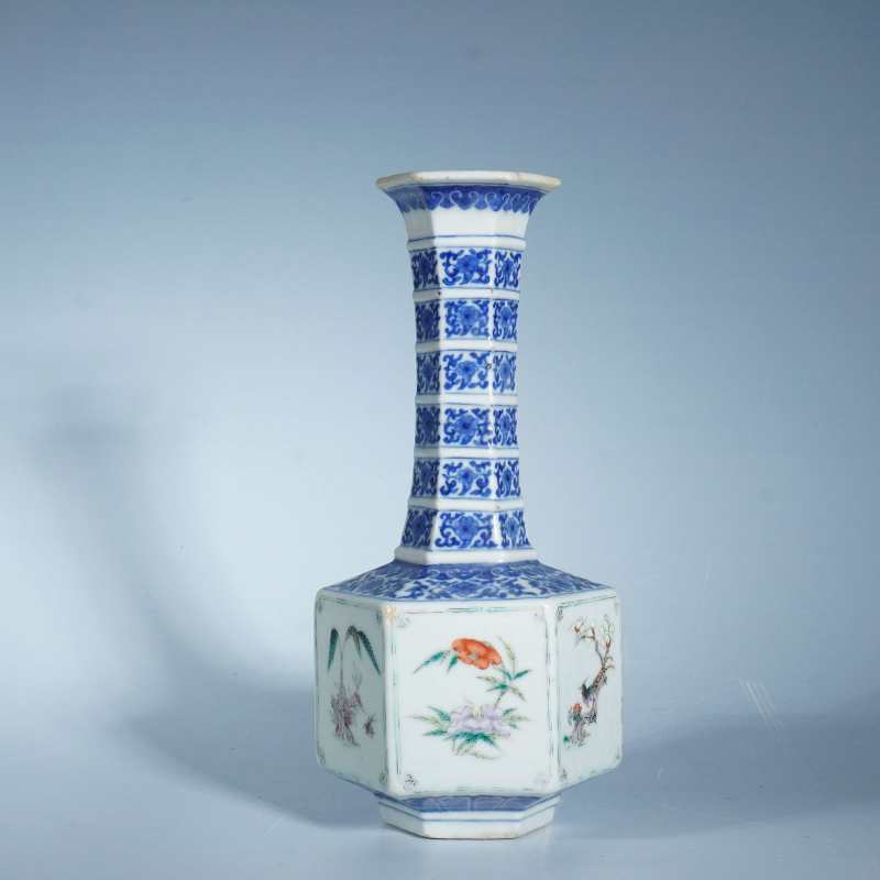 清晚期青花粉彩花鸟六方瓶 - 图1