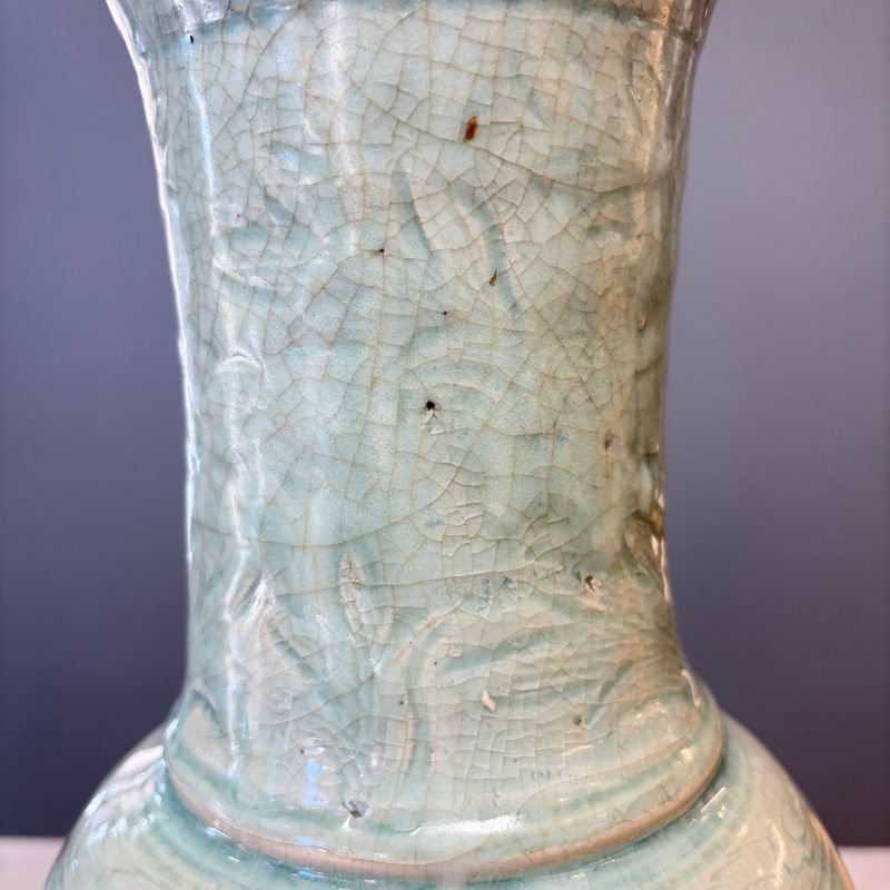 A Chinese Longquan celadon-glazed incised 'Peony' yenyen vase - 图17