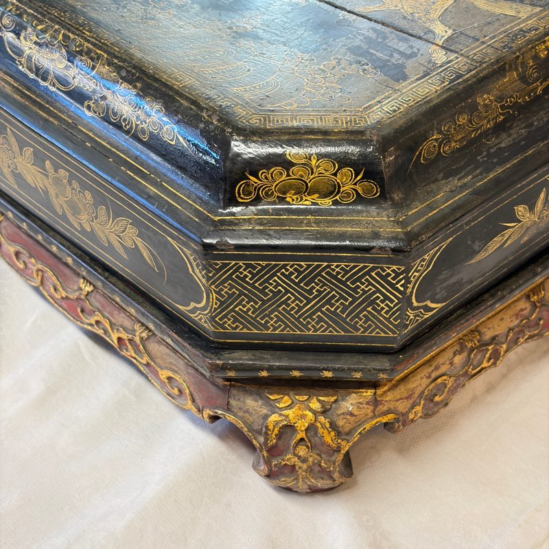 A Chinese polychrome-enamelled nine-piece sweetmeat set in a gilt-lacquered box - 图40