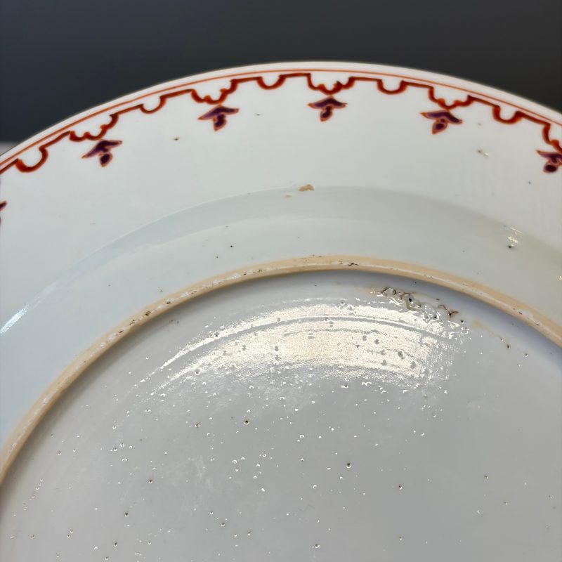 A Chinese famille rose 'arbour' plate after a design by Cornelis Pronk - 图12