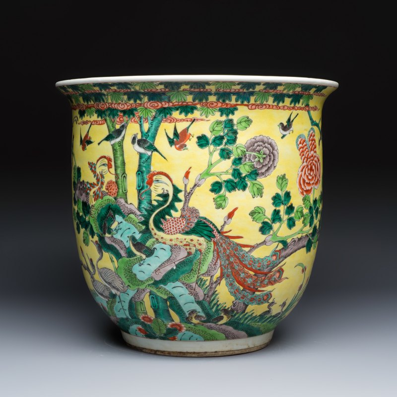 A Chinese famille verte yellow-ground 'Birds among Flowering Branches' jardinière - 图2