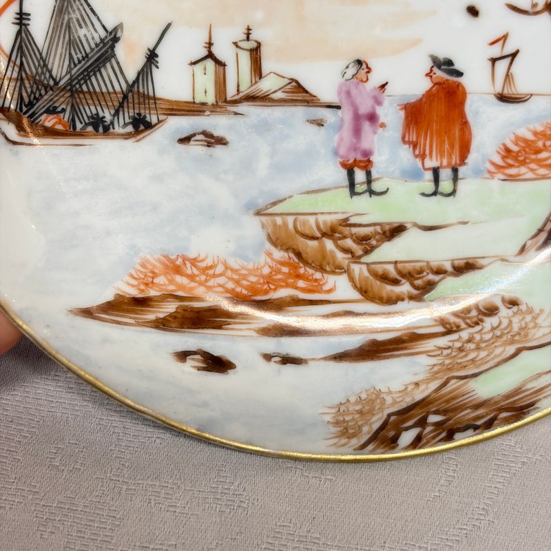 Three sets of Chinese export famille rose and grisaille 'European Subject' tea bowls and saucers - 图25