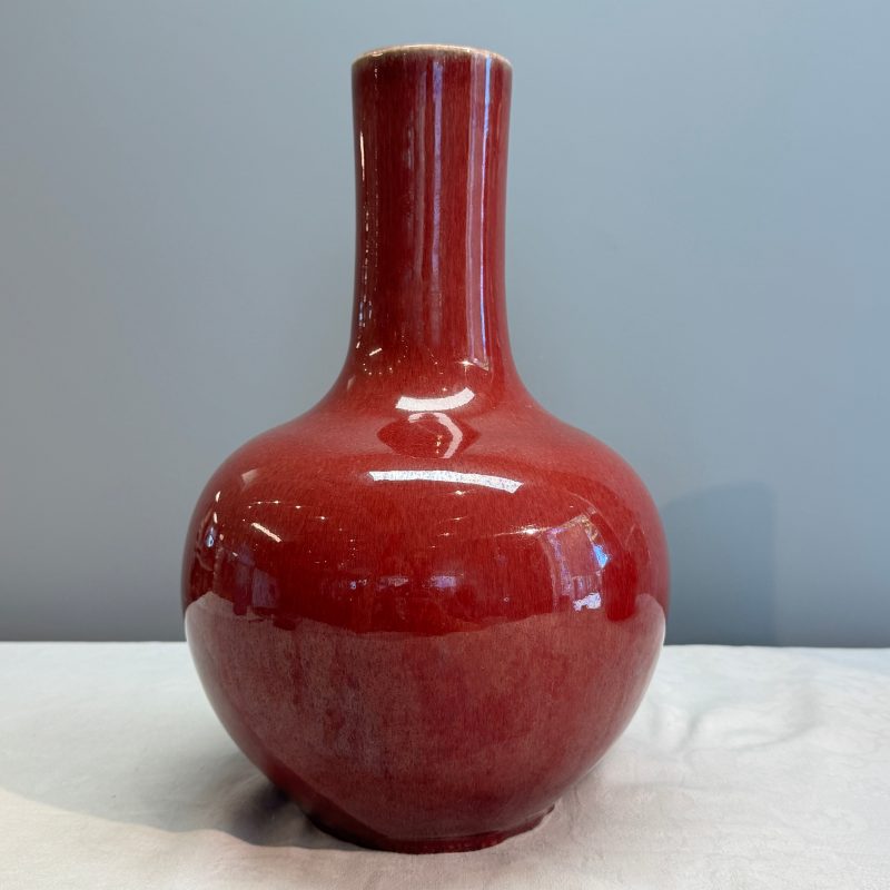 A Chinese copper-red-glazed bottle vase - 图10