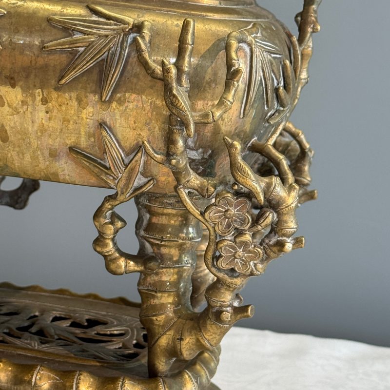 A Vietnamese bronze covered censer and stand - 图14