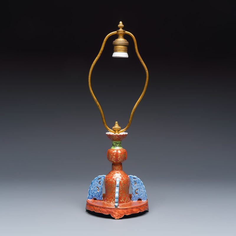 A Chinese famille rose stand, later mounted as lamp - 图3
