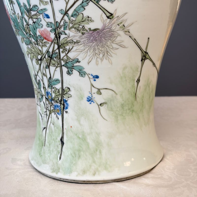 A Chinese famille rose 'Birds Among Flowering Branches' vase - 图10