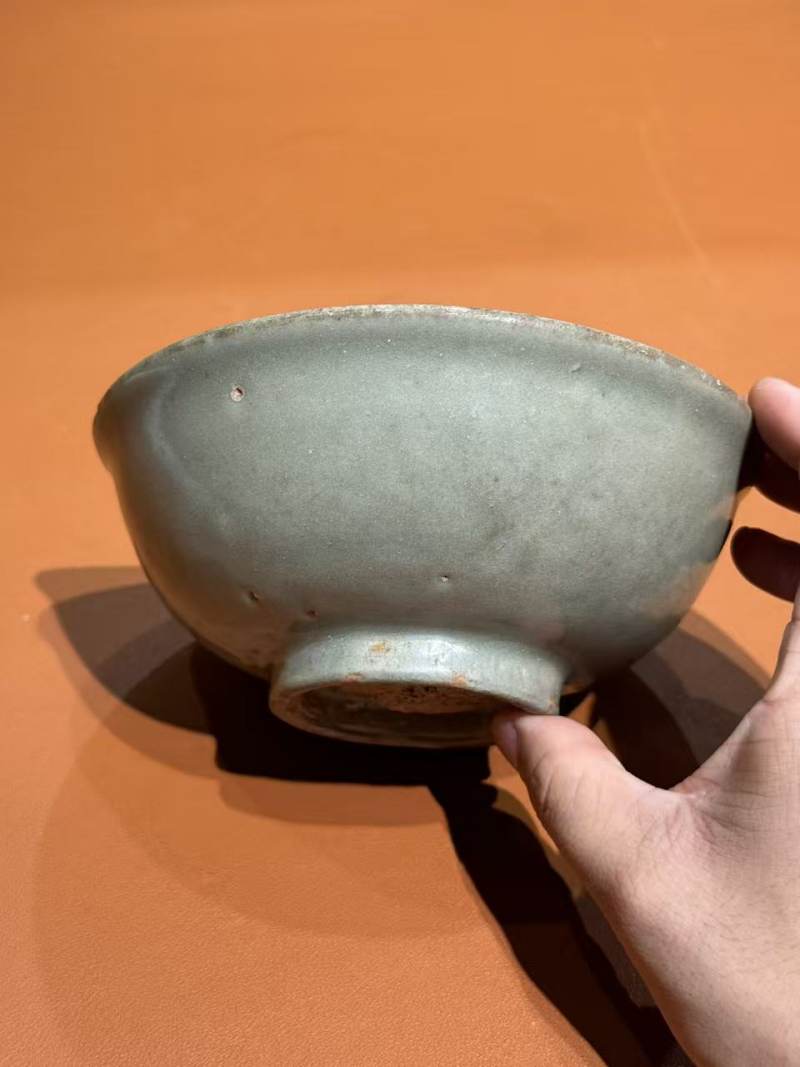 明 龙泉窑暗刻花卉纹碗 - 图7
