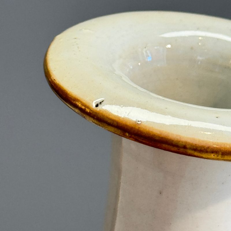 A very rare Chinese famille rose armorial kendi with the arms of De Heere for the Dutch market - 图17