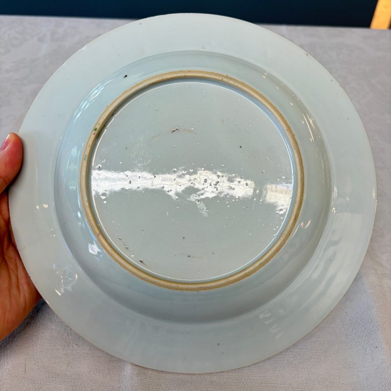 A collection of 13 Chinese famille rose 'Landscape' plates and dishes - 图49