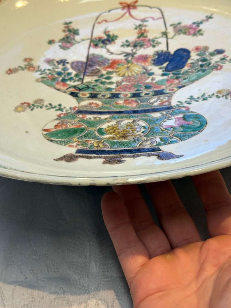 A Chinese famille verte 'Flower Basket' dish - 图11