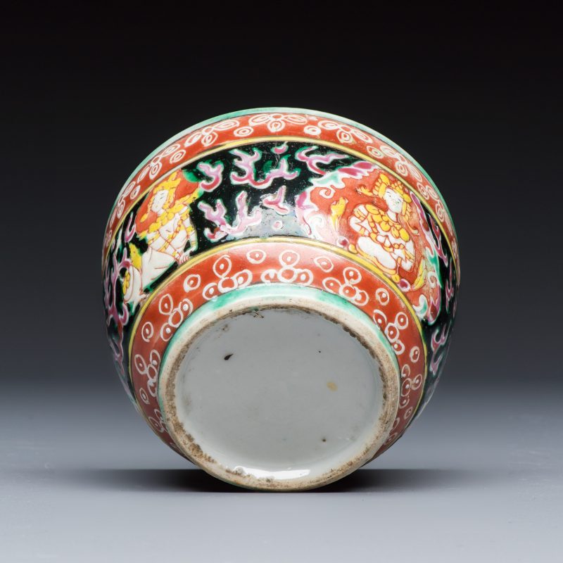 A group of nine Chinese Bencharong wares for the Thai market - 图19