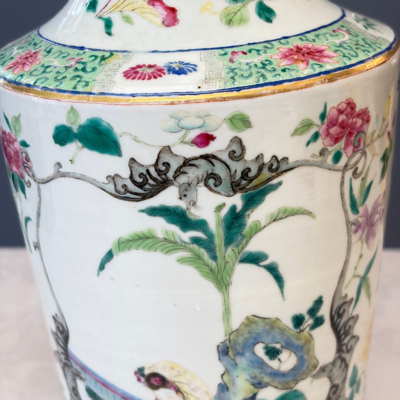 A pair of Chinese famille rose 'Court Lady in a Garden Setting' vases - 图31