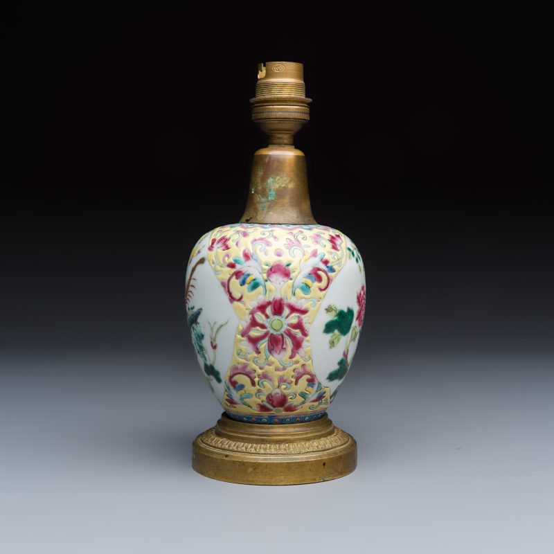 Four Chinese famille rose wares - 图19
