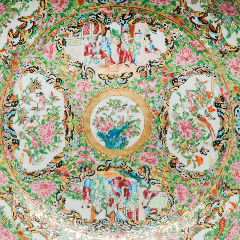 A massive Chinese Canton export famille rose punch bowl with narrative design - 图3