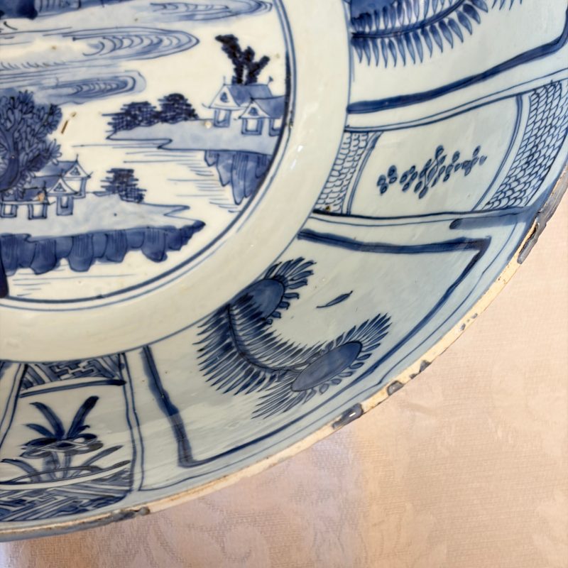 A large Chinese 'Kraak' blue and white 'Mountainous Landscape' bowl - 图20