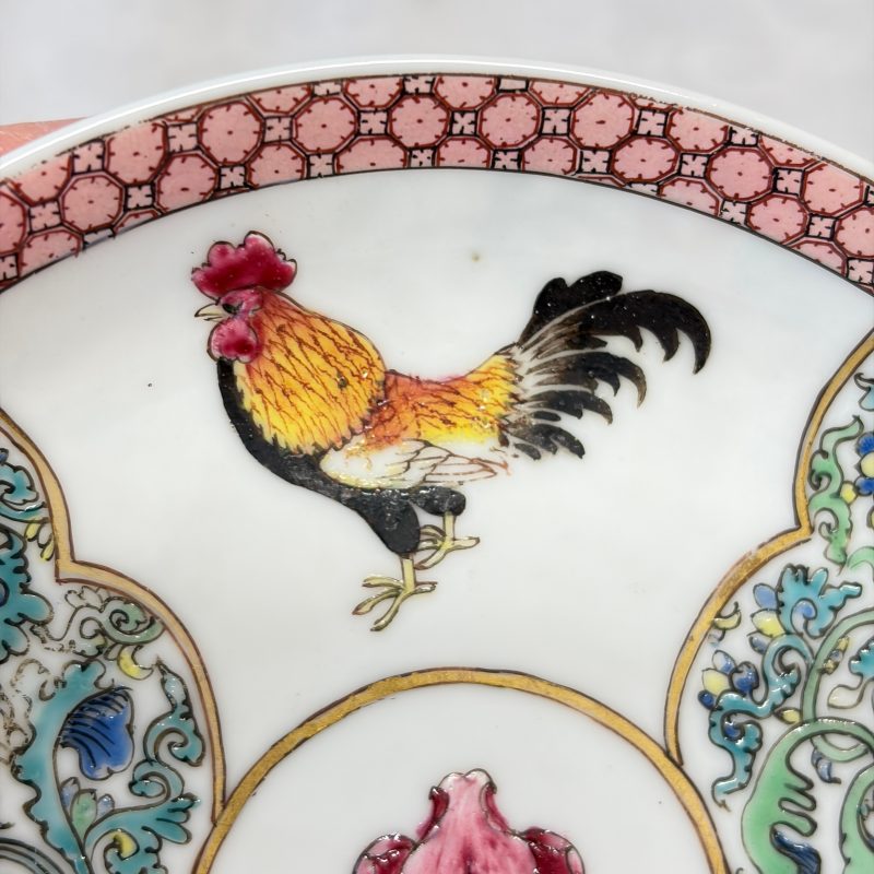 A pair of fine Chinese famille rose 'Rooster' tea bowls and saucers - 图24