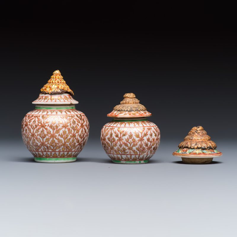 A group of nine Chinese Bencharong wares for the Thai market - 图21