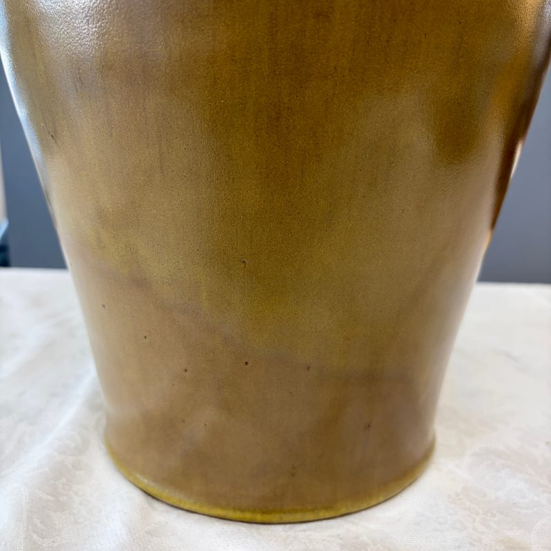 A Chinese teadust-glazed vase - 图23