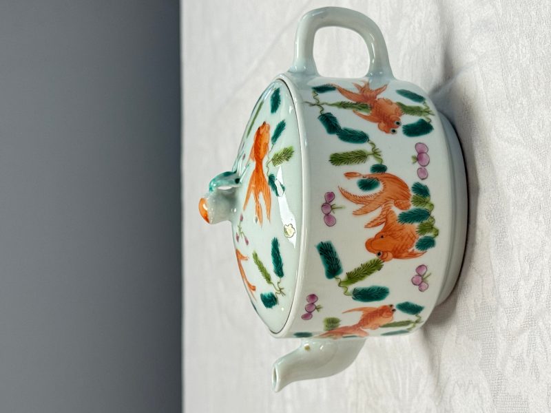 Four Chinese famille rose wares - 图23