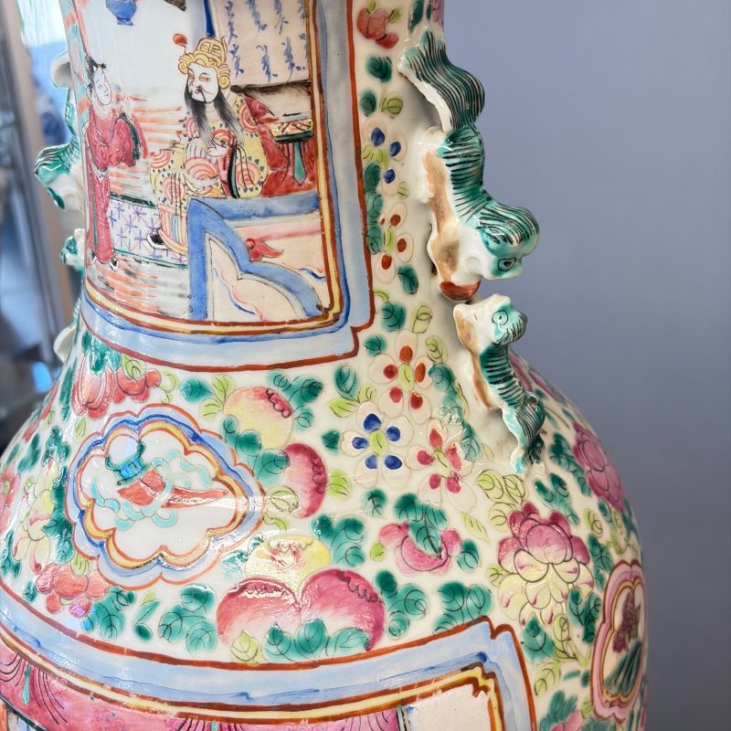 A Chinese famille rose vase with narrative design - 图13