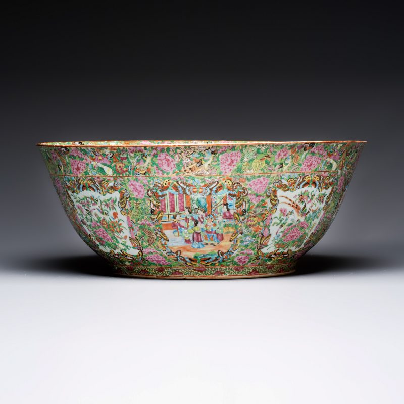 A massive Chinese Canton export famille rose punch bowl with narrative design - 图4