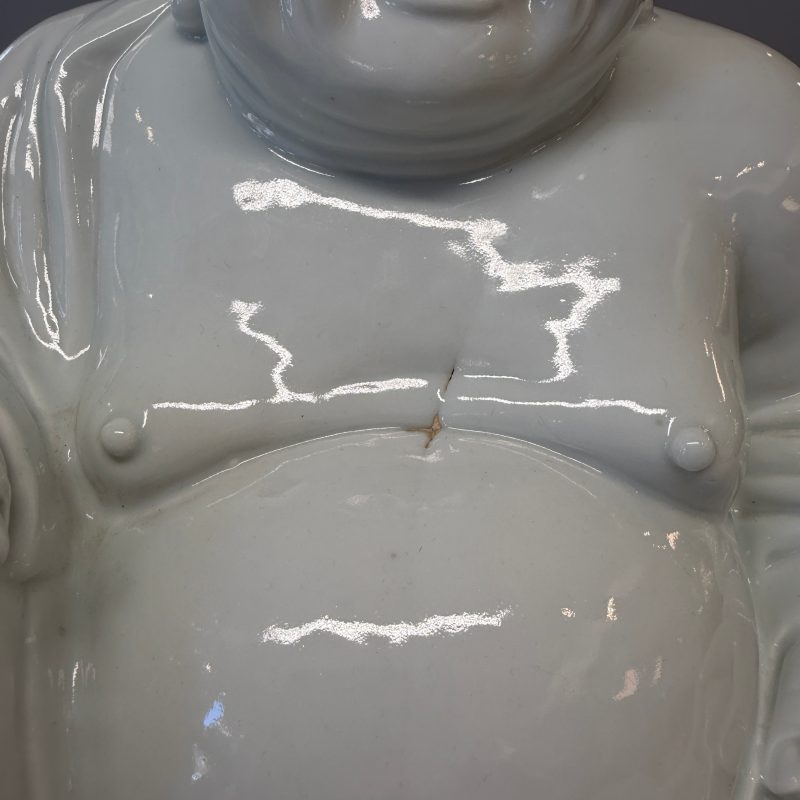 A Chinese white-glazed Milefo Buddha on a gilt-lacquered wooden lotus throne - 图18