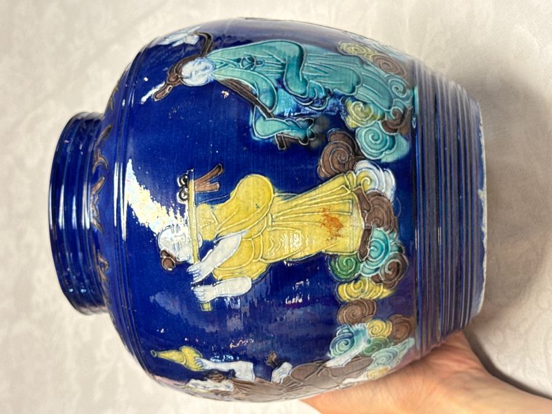 An inscribed Chinese polychrome-glazed blue-ground 'Eight Immortals' vase - 图10