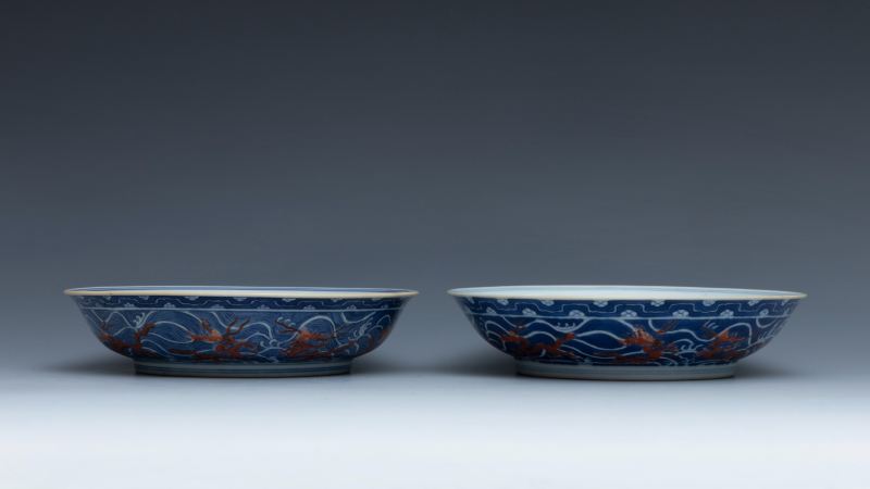 A pair of iron-red and underglaze-blue-decorated 'dragon' dishes, Daoguang mark and of the period (1821-1850) - 图7